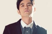 周杰伦-明明就 完美弹唱谱 【附歌词】钢琴谱五线谱