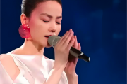 世界赠予我的钢琴谱 王菲《世界赠予我的》五线谱|钢琴谱